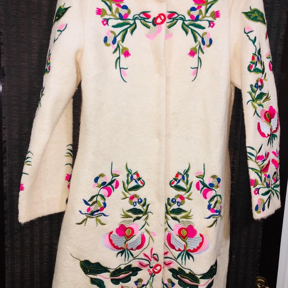 Beautiful Fall coat - Picture 4 of 5
